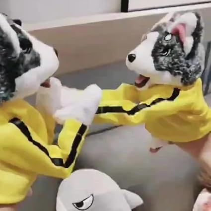 Kung Fu Dog, Kung Fu Husky, Gloves Doll Children's Game Plush Toys Stuffed Hand Puppet Dog Action Toy with Sounds for Kids Gifts(Button Cell Battery Not Included) (1 pcs)