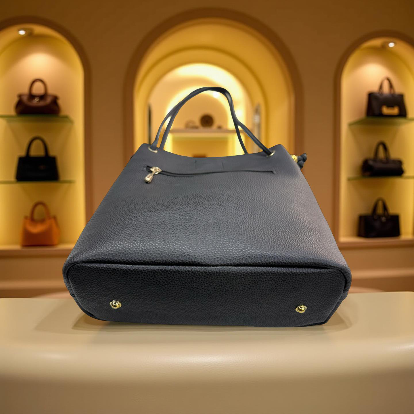 Elegant Leather-Finish Tote Bag – Timeless Style, Everyday Function