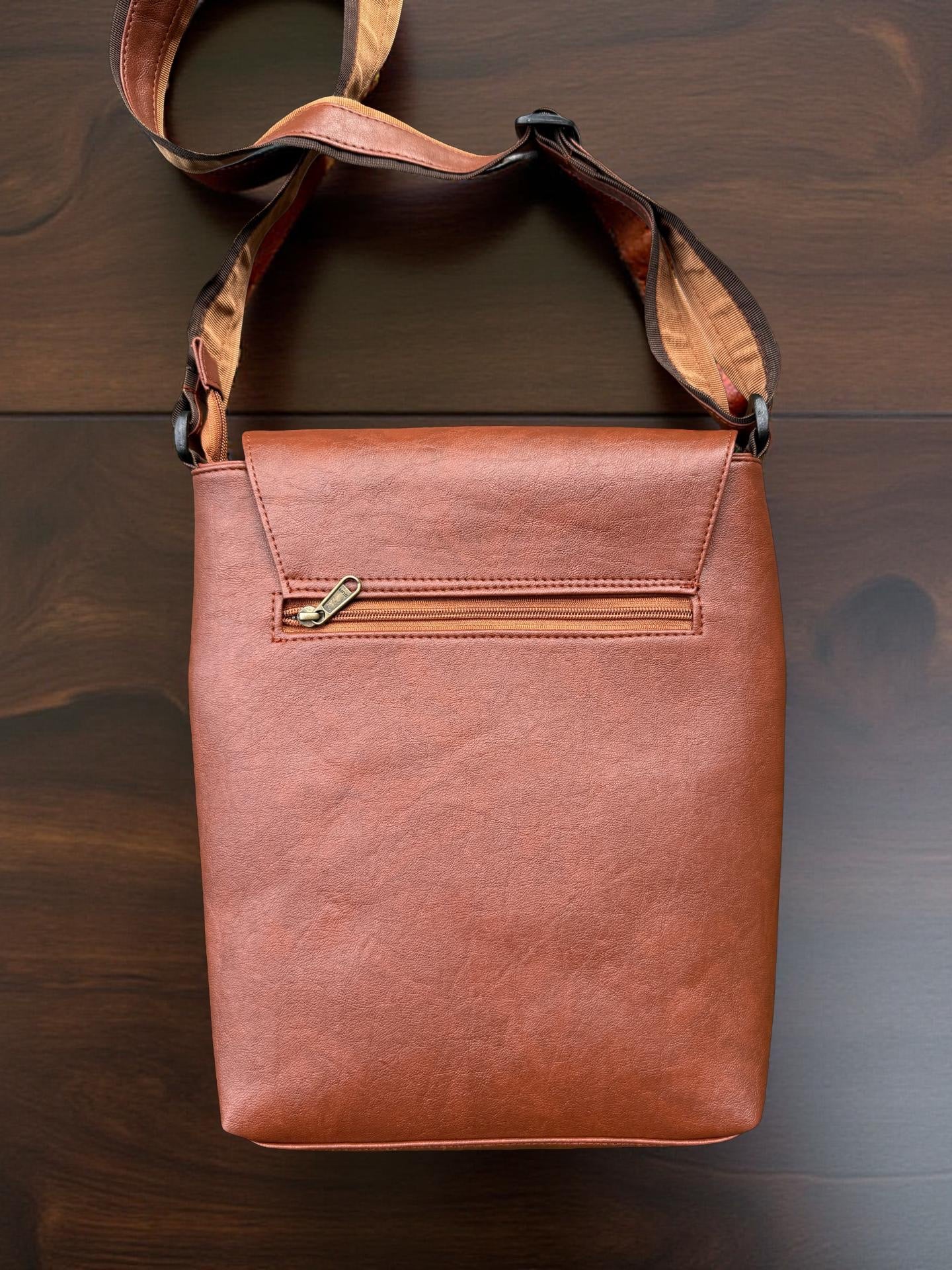 Starlite Unisex Sling Bag L