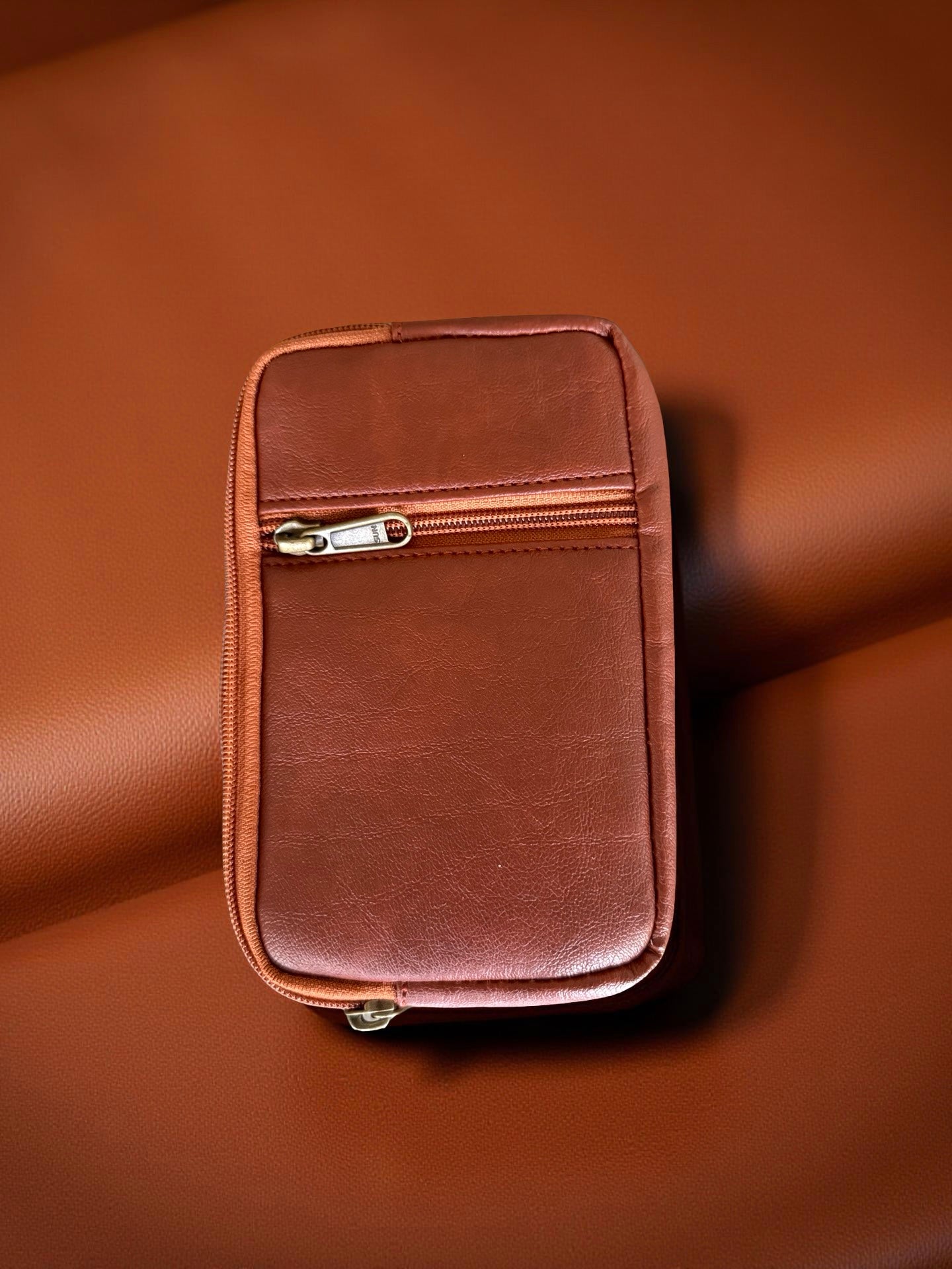 Classic Leather-Finish Belt Pouch