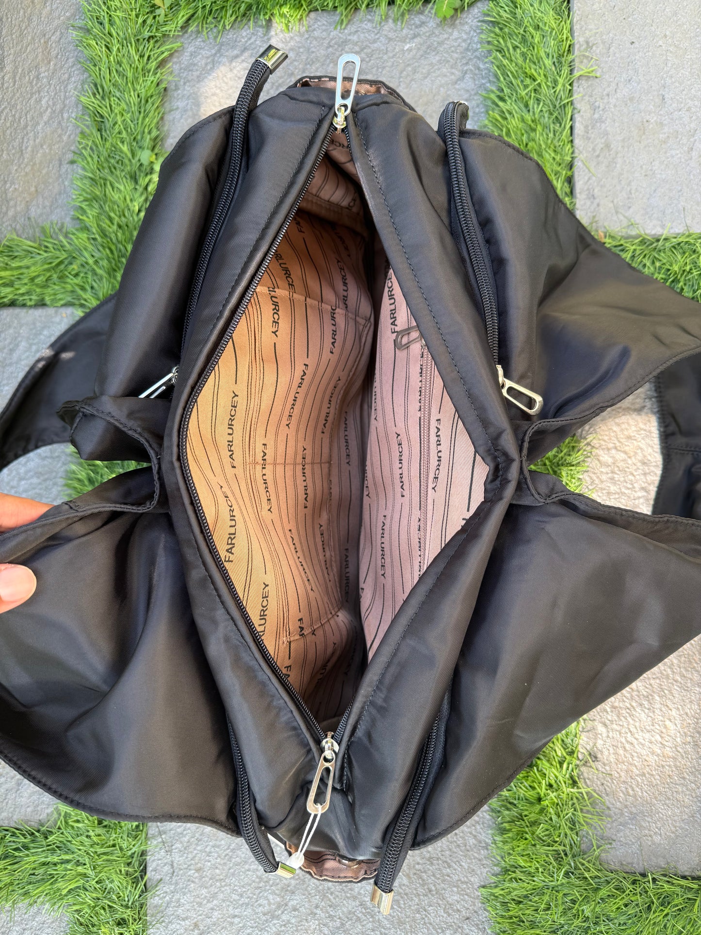 UrbanFlex Lightweight Shoulder Bag