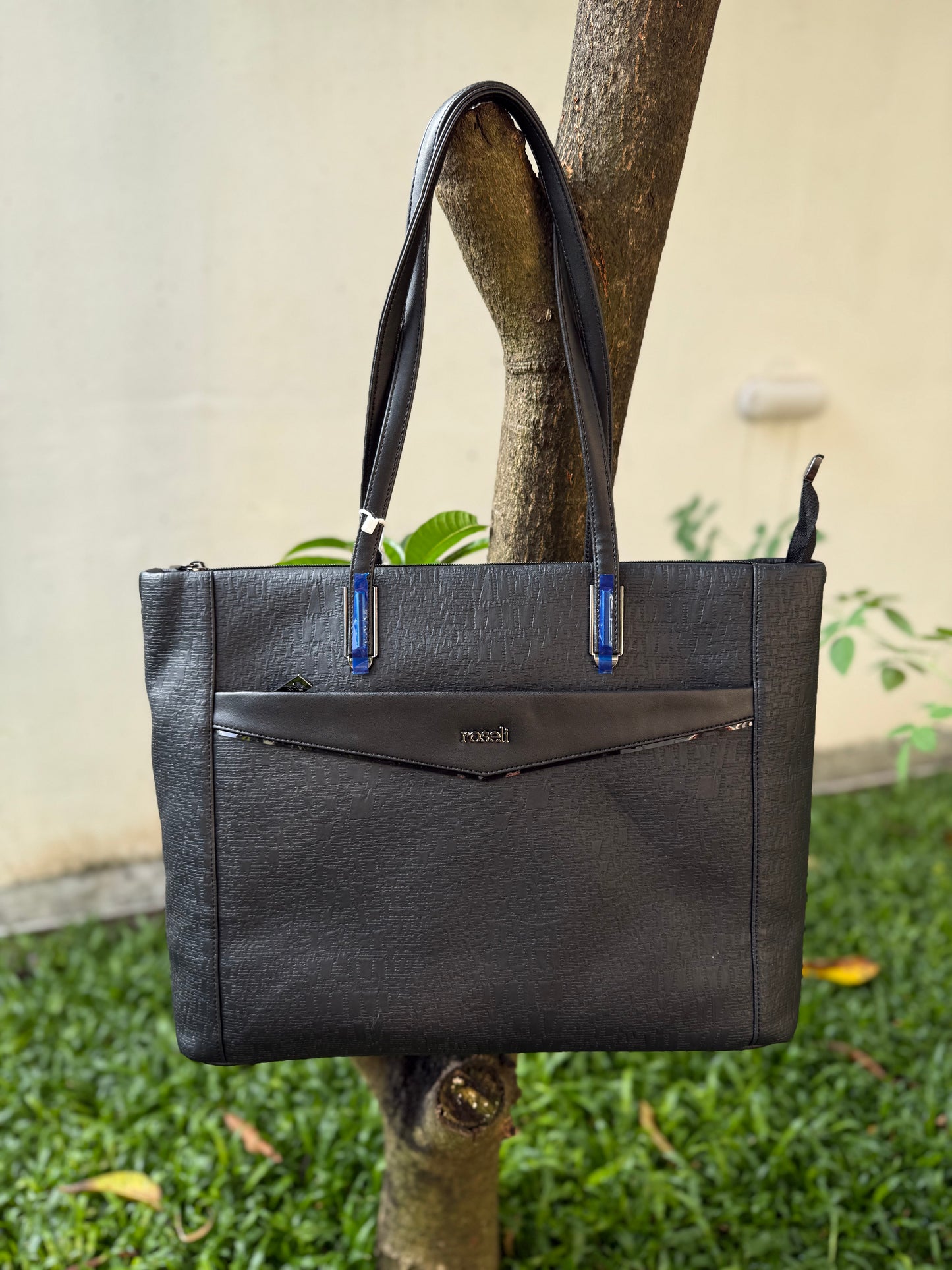 Elegance Textured Tote – Premium Everyday Handbag
