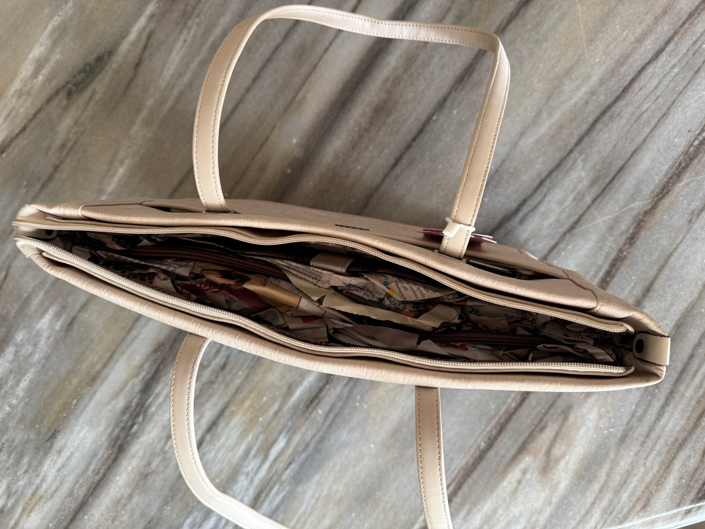 Elegance Textured Tote – Premium Everyday Handbag