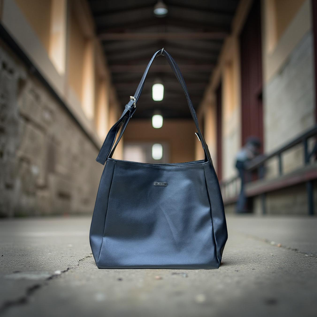 Classic Single Strap Shoulder Bag