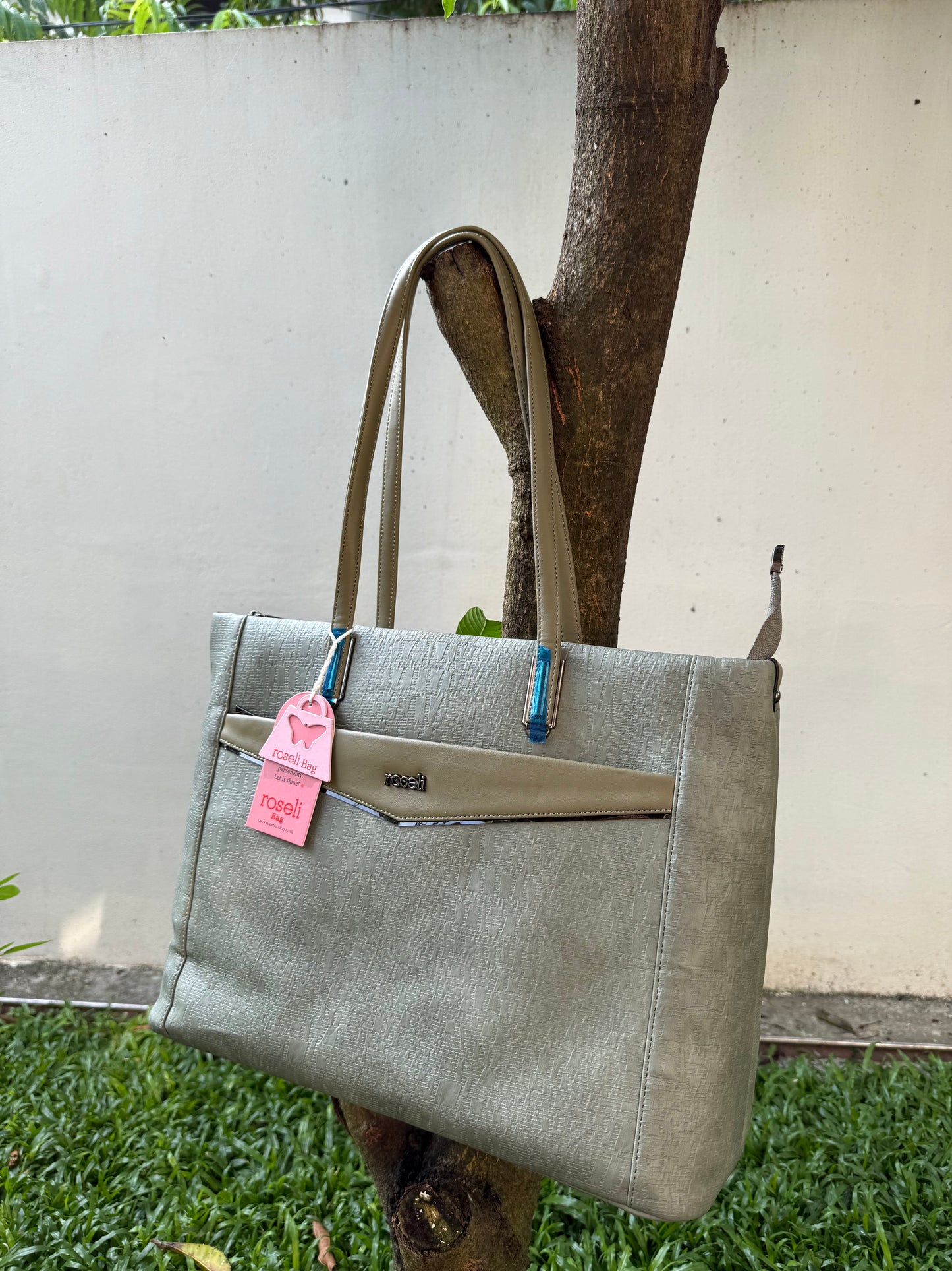 Elegance Textured Tote – Premium Everyday Handbag
