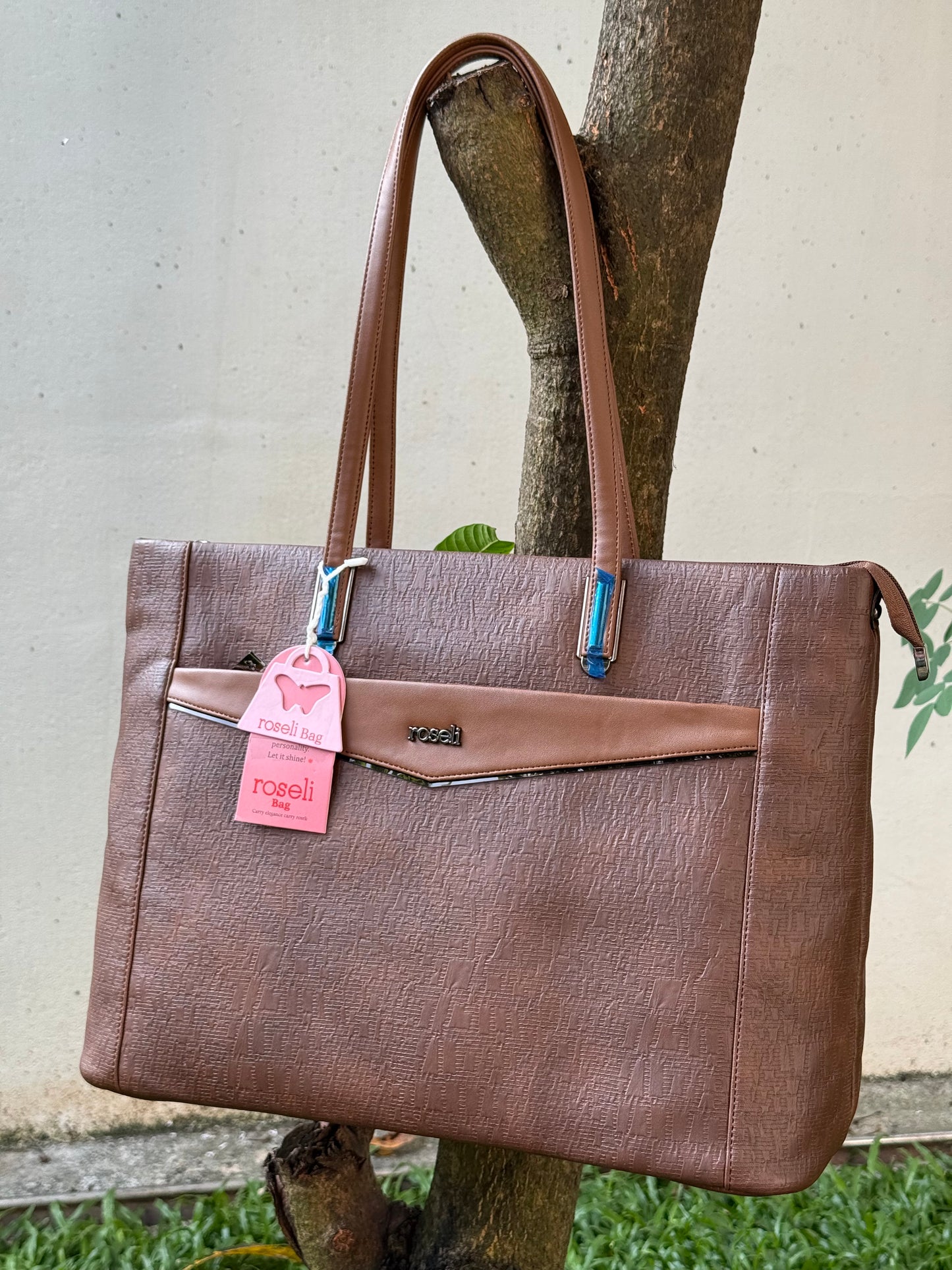 Elegance Textured Tote – Premium Everyday Handbag