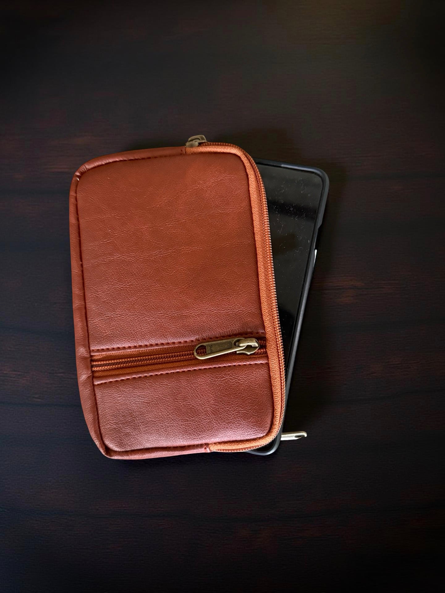 Classic Leather-Finish Belt Pouch